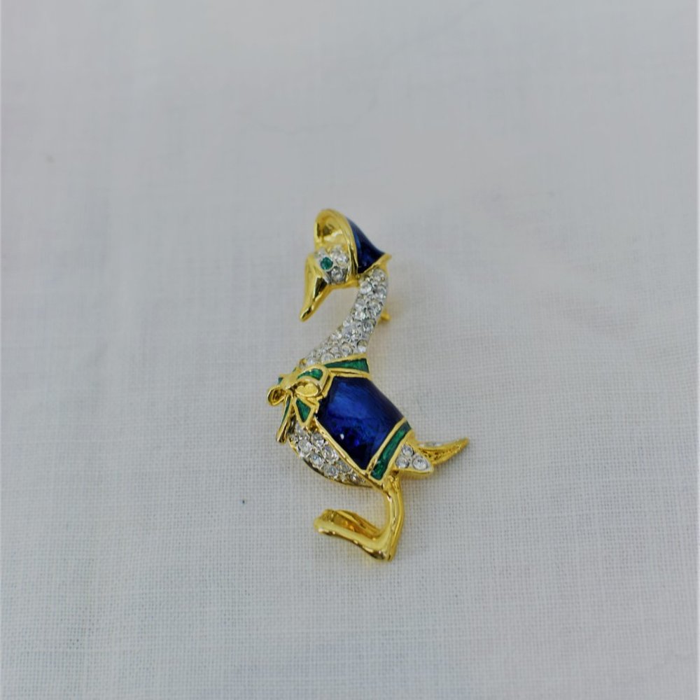 Vintage Gold Tone Rhinestone Goose Pin